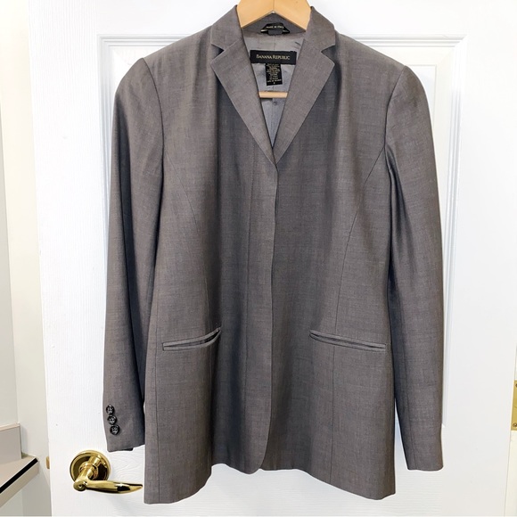 VINTAGE BANANA REPUBLIC Classic Gray Blazer - Picture 3 of 7